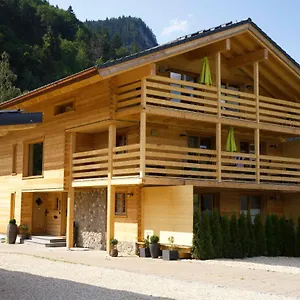 Leos Alpenchalet - Inclusive Sommer Bergbahnticket Und E-auto Ladestation Oberstdorf